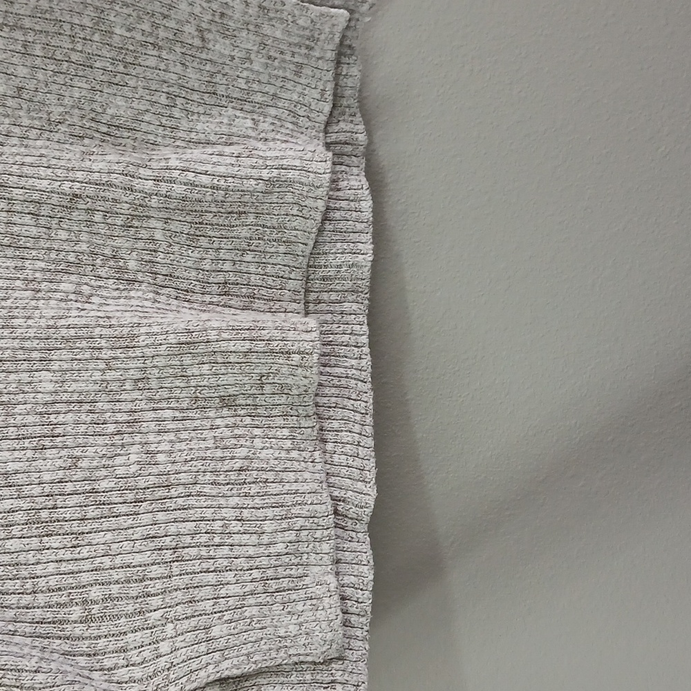 Loft V-Neck Cable Heather Gray knit sweater Small - Picture 3 of 6